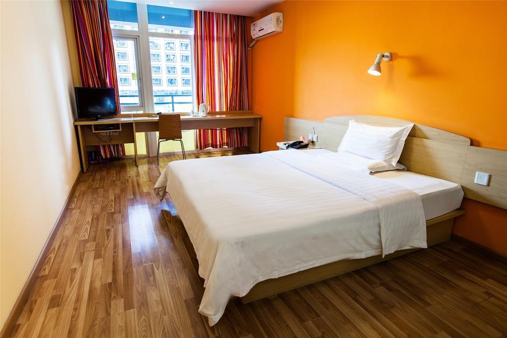 7Days Inn Qionghai Bus Station Екстериор снимка