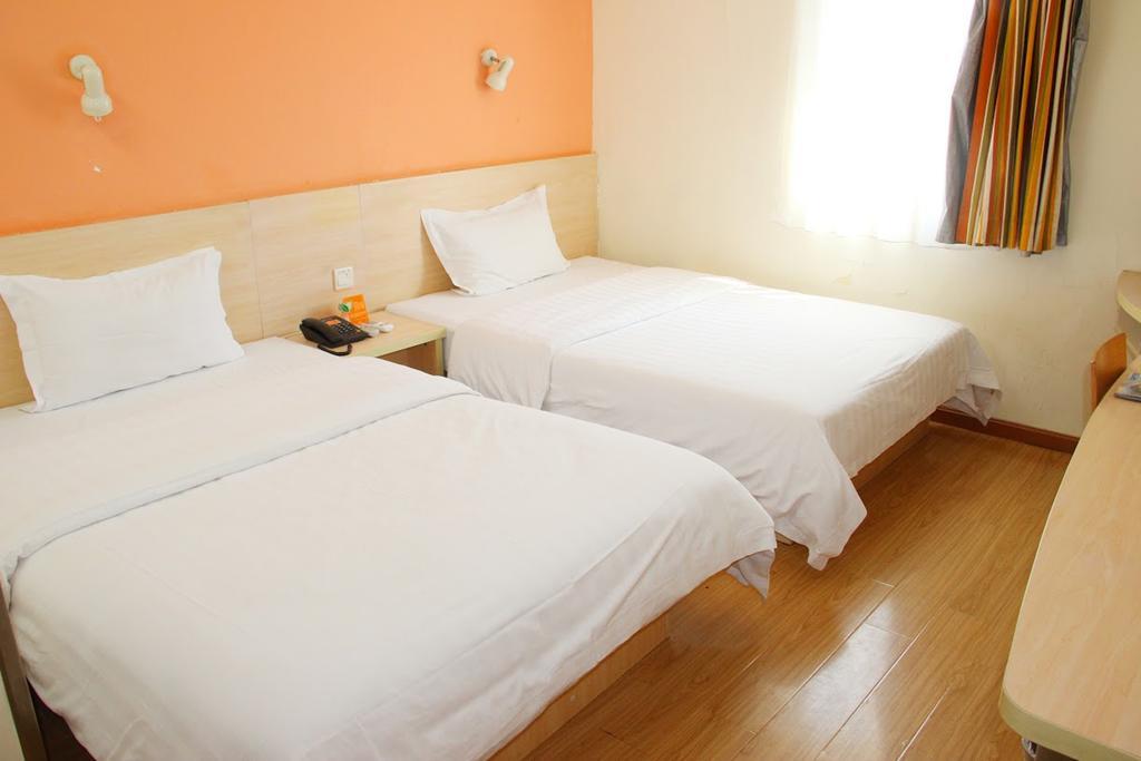 7Days Inn Qionghai Bus Station Екстериор снимка