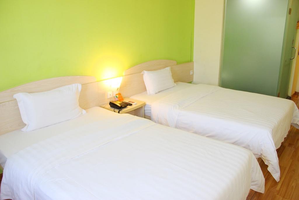 7Days Inn Qionghai Bus Station Екстериор снимка